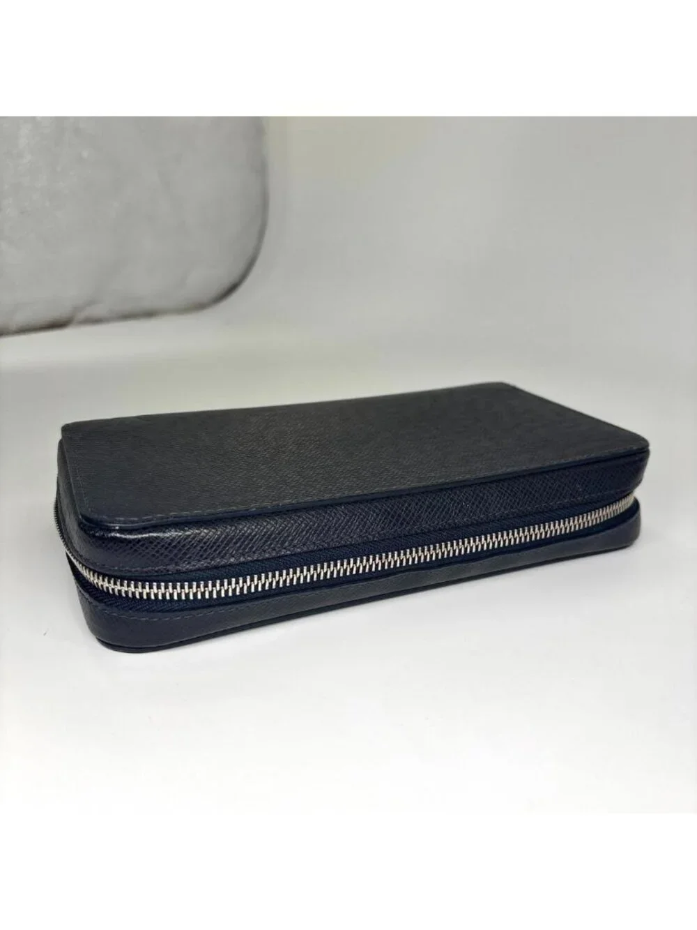 Louis Vuitton Taiga Zippy XL Wallet